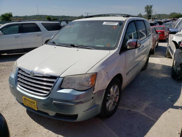 Photo 2 from auction – 2010 CHRYSLER TOWN & COU with VIN 2A4RR5D15AR281632