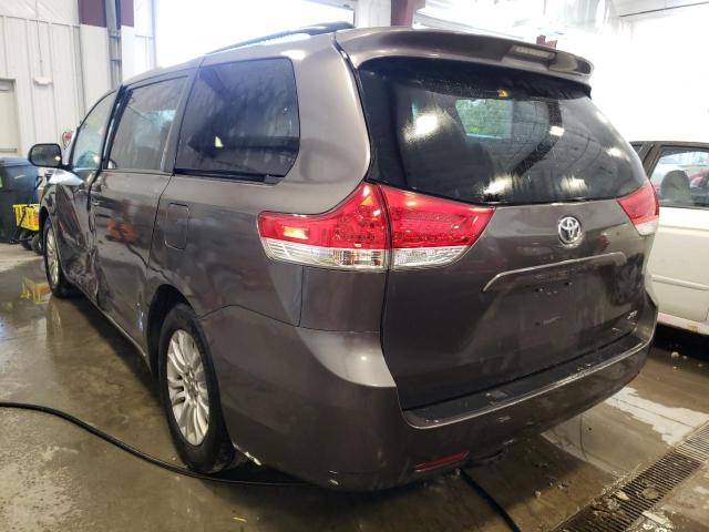 Photo 3 from auction – 2011 TOYOTA SIENNA XLE with VIN 5TDYK3DC3BS133676