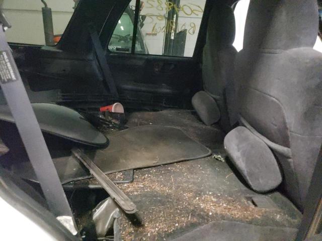 Photo 6 from auction – 1999 CHEVROLET BLAZER with VIN 1GNDT13W5X2134166