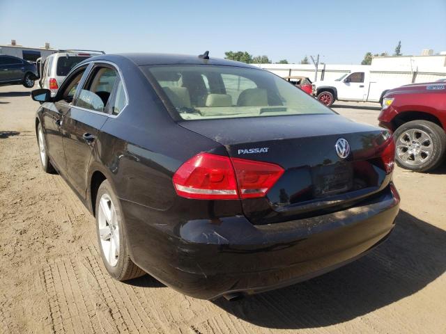 Photo 3 from auction – 2015 VOLKSWAGEN PASSAT S with VIN 1VWAT7A38FC083677