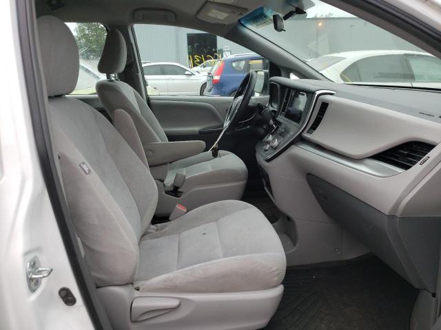 Photo 5 from auction – 2016 TOYOTA SIENNA with VIN 5TDZK3DC1GS727534