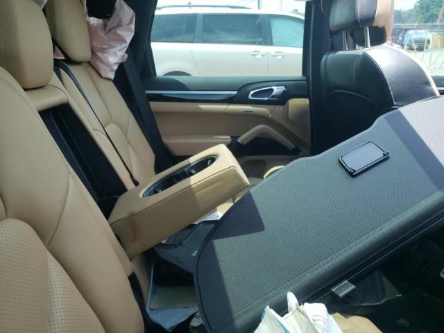 Photo 6 from auction – 2016 PORSCHE CAYENNE with VIN WP1AA2A23GLA05178