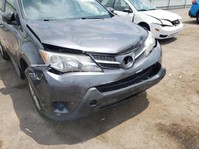 Photo 9 from auction – 2015 TOYOTA RAV4 LE with VIN JTMBFREV3FD124426