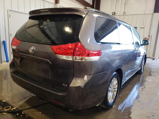 Photo 4 from auction – 2011 TOYOTA SIENNA XLE with VIN 5TDYK3DC3BS133676