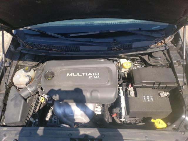 Photo 7 from auction – 2015 CHRYSLER 200 LIMITE with VIN 1C3CCCAB8FN723679