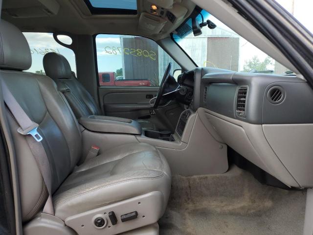 Photo 5 from auction – 2004 CHEVROLET SUBURBAN with VIN 3GNFK16Z84G180109