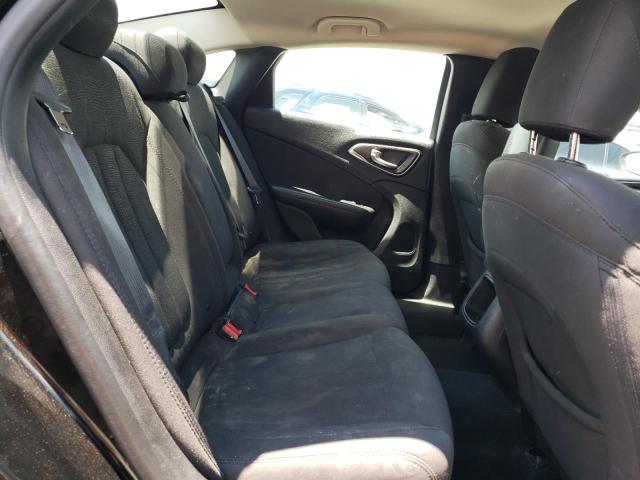 Photo 6 from auction – 2015 CHRYSLER 200 LIMITE with VIN 1C3CCCABXFN756182
