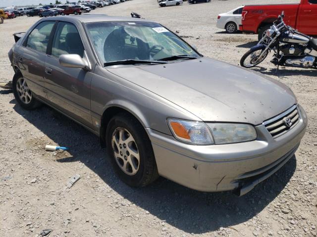 TOYOTA CAMRY CE 2000 with VIN 4T1BG22K6YU663250 - Photo from auction