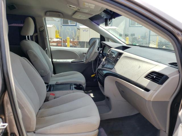 Photo 5 from auction – 2014 TOYOTA SIENNA LE with VIN 5TDKK3DC5ES427350