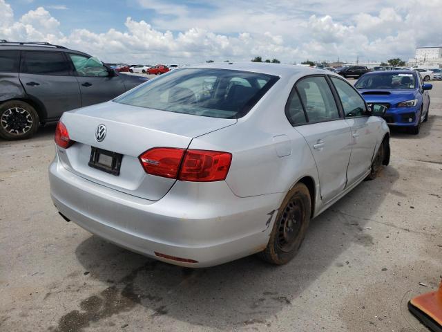 Photo 4 from auction – 2014 VOLKSWAGEN JETTA BASE with VIN 3VW2K7AJ2EM310154
