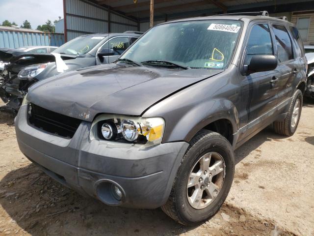 Photo 2 from auction – 2005 FORD ESCAPE XLT with VIN 1FMCU93175KA74680
