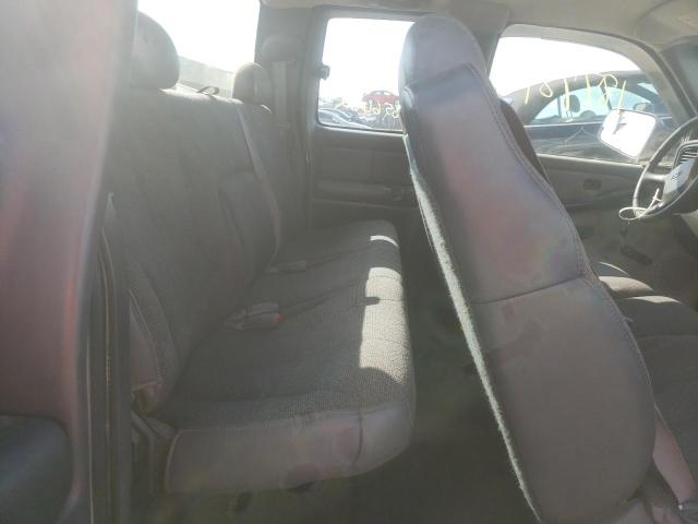 Photo 6 from auction – 2002 CHEVROLET SILVERADO with VIN 1GCHC29UX2E277191