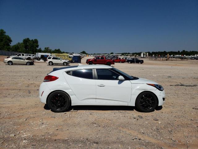 Photo 9 from auction – 2016 HYUNDAI VELOSTER with VIN KMHTC6AD2GU281659
