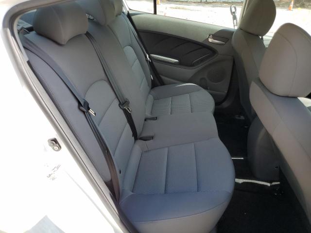 Photo 6 from auction – 2018 KIA FORTE LX with VIN 3KPFK4A78JE228828