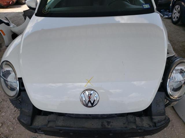 Photo 7 from auction – 2013 VOLKSWAGEN BEETLE with VIN 3VW5P7AT1DM831381