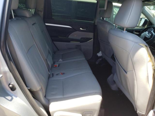 Photo 6 from auction – 2017 TOYOTA HIGHLANDER with VIN 5TDJZRFH6HS375430