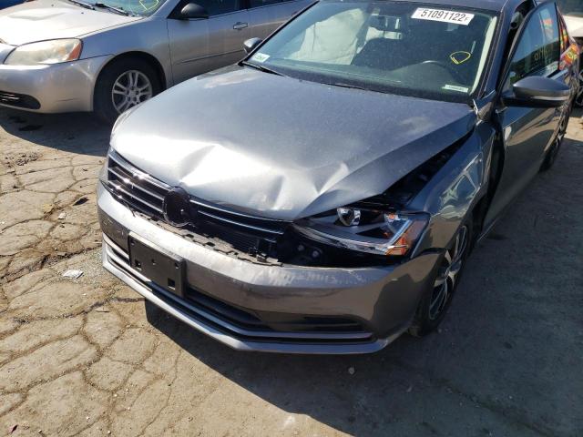 Photo 9 from auction – 2018 VOLKSWAGEN JETTA SE with VIN 3VWDB7AJ7JM263450