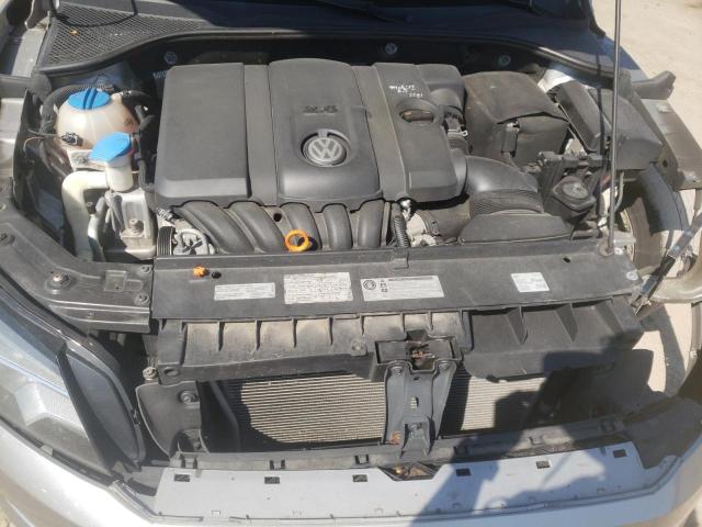 Photo 7 from auction – 2012 VOLKSWAGEN PASSAT SE with VIN 1VWBP7A38CC065572