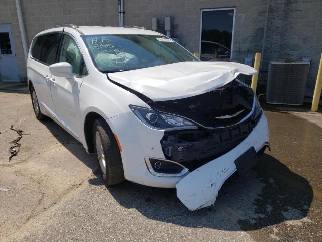 CHRYSLER PACIFICA T 2017 with VIN 2C4RC1BG3HR794590 - Photo from auction