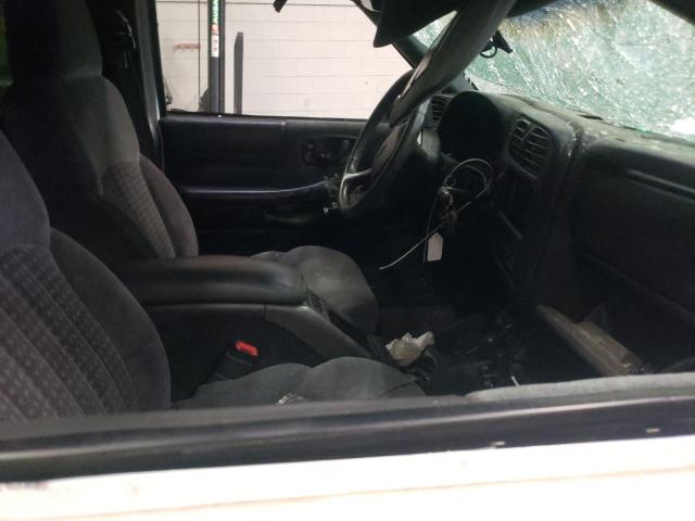 Photo 5 from auction – 1999 CHEVROLET BLAZER with VIN 1GNDT13W5X2134166