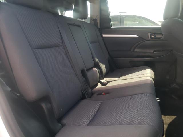 Photo 6 from auction – 2016 TOYOTA HIGHLANDER with VIN 5TDZKRFH7GS173864