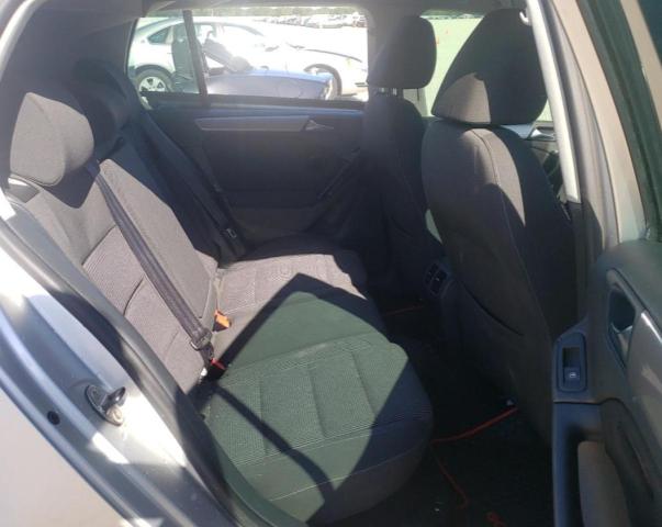 Photo 6 from auction – 2011 VOLKSWAGEN GOLF with VIN WVWDM7AJ2BW174660