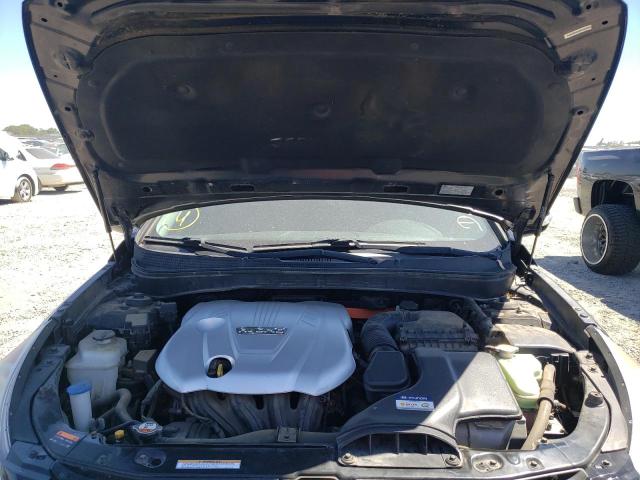 Photo 7 from auction – 2013 HYUNDAI SONATA HYB with VIN KMHEC4A40DA075945