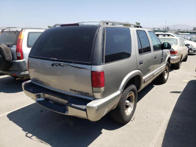 Photo 4 from auction – 2000 CHEVROLET BLAZER with VIN 1GNCS13W6YK297764