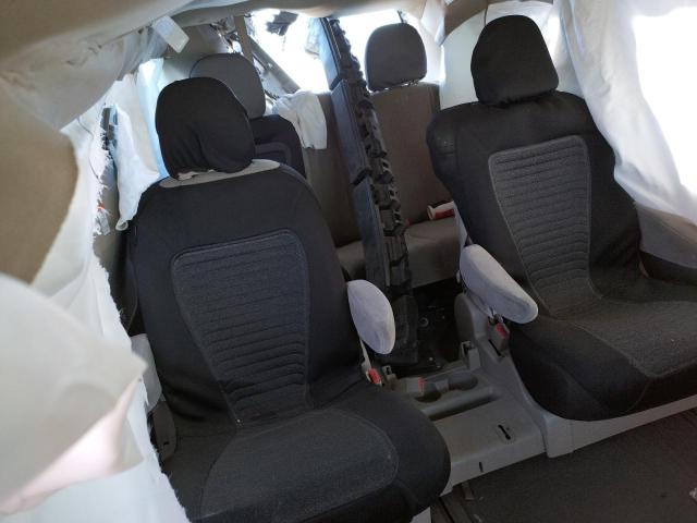 Photo 6 from auction – 2015 TOYOTA SIENNA LE with VIN 5TDKK3DC9FS586664