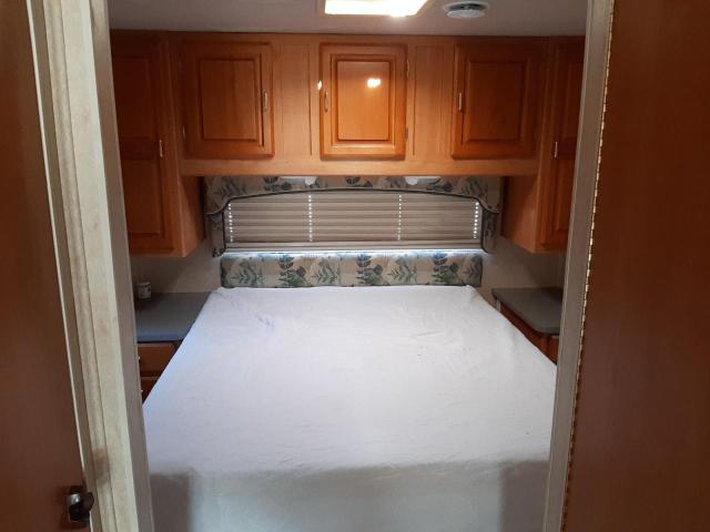 Photo 9 from auction – 2002 JAYC MOTORHOME with VIN 1FDXE45S72HB76366