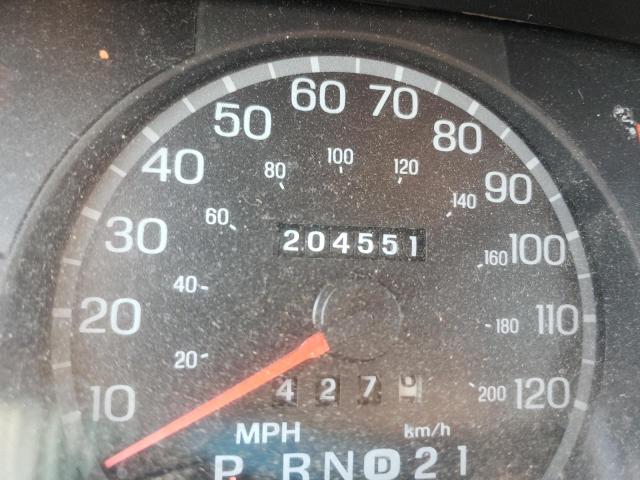 Photo 8 from auction – 2000 FORD CROWN VICT with VIN 2FAFP73W3YX146782