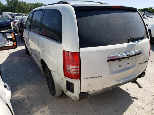 Photo 3 from auction – 2010 CHRYSLER TOWN & COU with VIN 2A4RR5D15AR281632