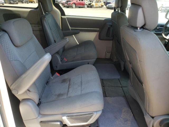 Photo 6 from auction – 2010 CHRYSLER TOWN & COU with VIN 2A4RR2D1XAR456293