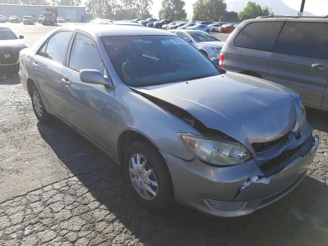 TOYOTA CAMRY LE 2005 with VIN 4T1BE30K55U568933 - Photo from auction