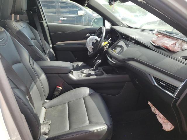 Photo 5 from auction – 2020 CADILLAC XT4 PREMIU with VIN 1GYFZDR48LF032610