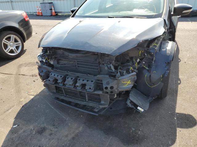 Photo 9 from auction – 2016 FORD FOCUS SE with VIN 1FADP3F25GL210289