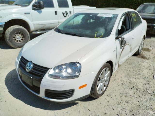 Photo 2 from auction – 2010 VOLKSWAGEN JETTA WOLF with VIN 3VWRA7AJ6AM151926