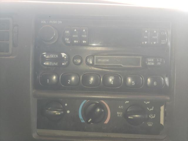 Photo 9 from auction – 2002 FORD F250 SUPER with VIN 1FTNF21FX2ED42208