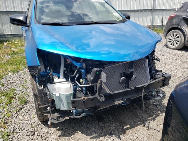 Photo 9 from auction – 2018 TOYOTA RAV4 LE with VIN JTMBFREV6JD253463