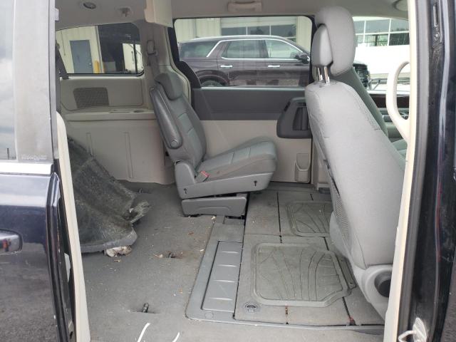 Photo 6 from auction – 2010 CHRYSLER TOWN & COU with VIN 2A4RR5D16AR436124