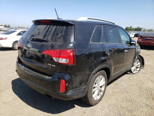 Photo 4 from auction – 2015 KIA SORENTO EX with VIN 5XYKU4A75FG642359