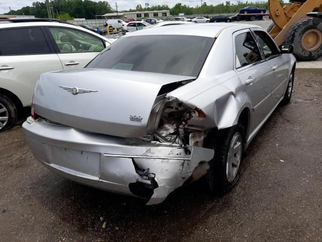 Photo 4 from auction – 2005 CHRYSLER 300 TOURIN with VIN 2C3JA53G75H133563