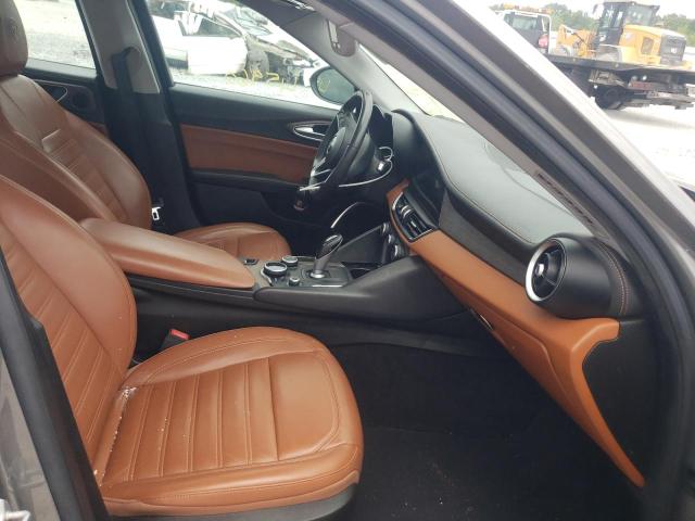 Photo 5 from auction – 2017 ALFA ROMEO GIULIA TI with VIN ZARFAECN7H7547206