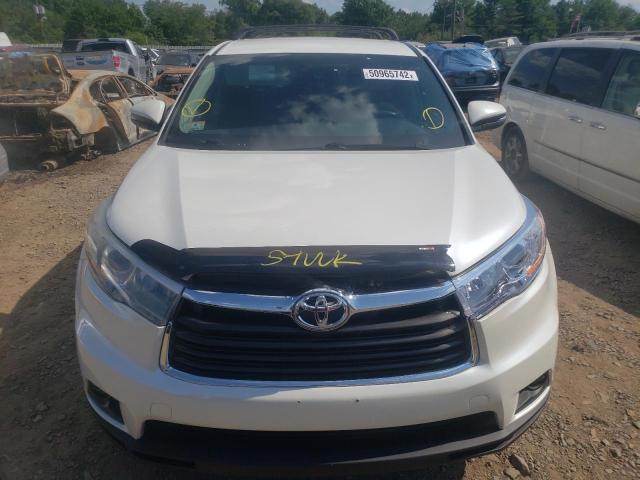 Photo 7 from auction – 2016 TOYOTA HIGHLANDER with VIN 5TDZKRFH7GS173864