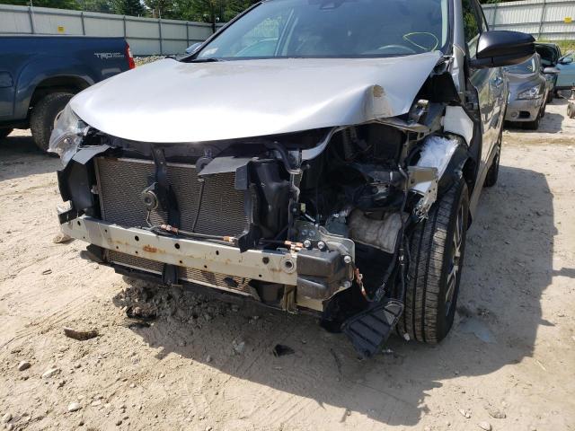 Photo 9 from auction – 2017 TOYOTA RAV4 LE with VIN 2T3BFREV7HW570634