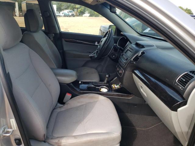 Photo 5 from auction – 2015 KIA SORENTO LX with VIN 5XYKTDA78FG604482