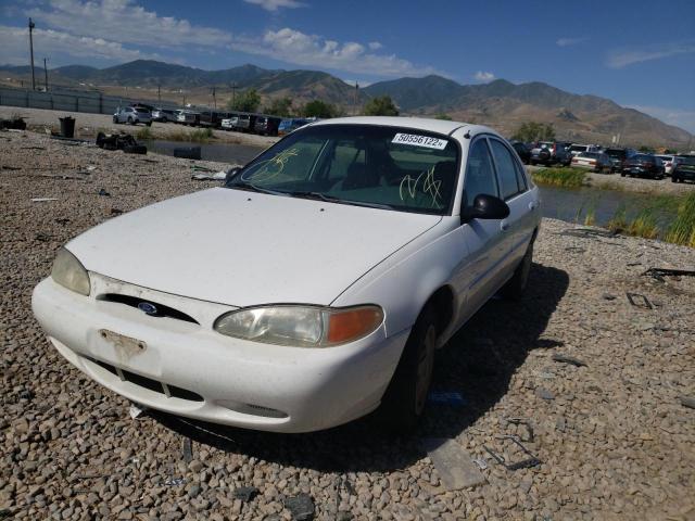 Photo 2 from auction – 1998 FORD ESCORT SE with VIN 1FAFP13P9WW122632