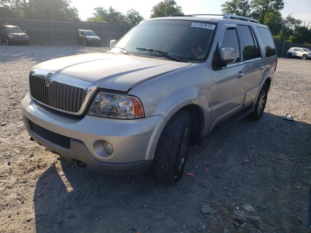 Photo 2 from auction – 2003 LINCOLN NAVIGATOR with VIN 5LMFU27R33LJ17744