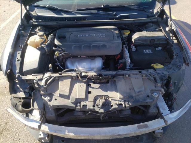 Photo 7 from auction – 2015 CHRYSLER 200 LIMITE with VIN 1C3CCCAB8FN533591