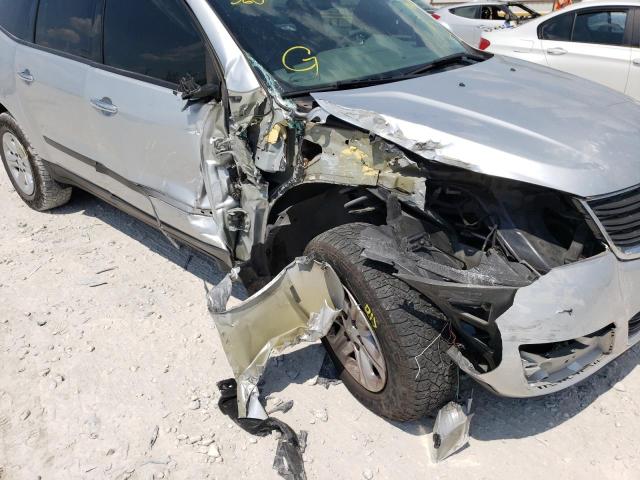 Photo 9 from auction – 2017 CHEVROLET TRAVERSE L with VIN 1GNKRFED4HJ265241